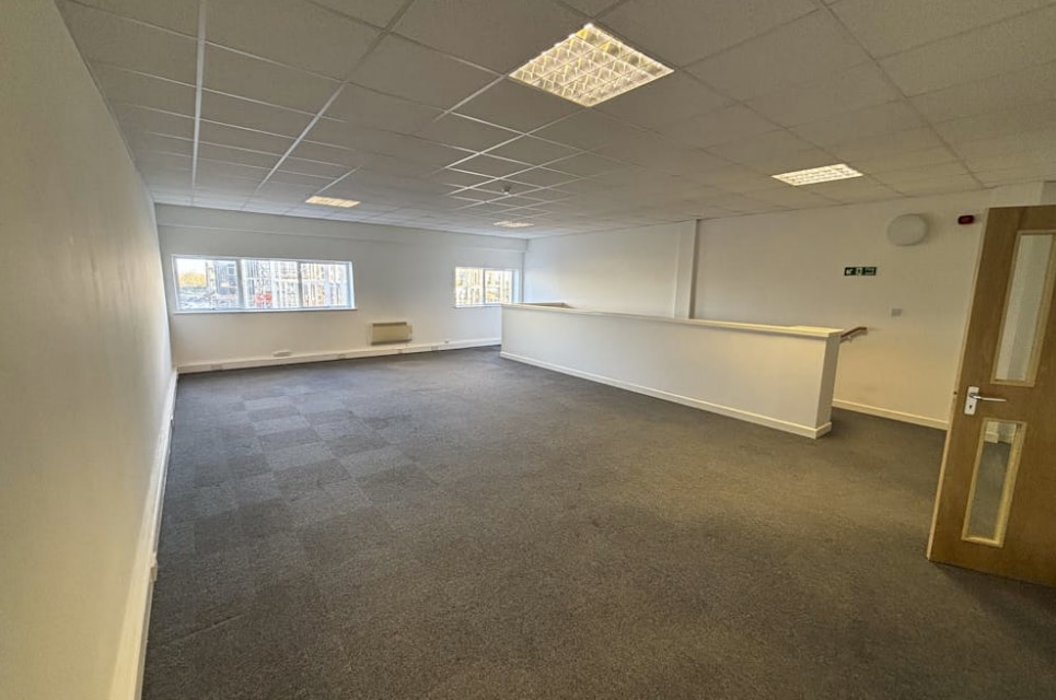 Downsview Rd, Wantage, OXF OX12 9FA - Unit 3 -  - Interior Photo - Image 2 of 5