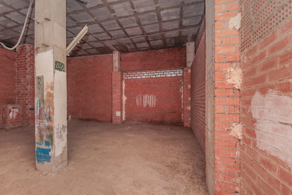 Reus, TAR 43204 - Unit 01 - - Interior Photo - Image 1 of 8