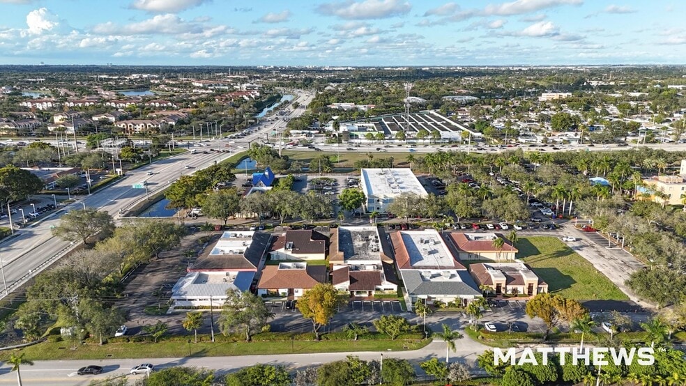 2253 N University Dr, Pembroke Pines, FL for sale - Building Photo - Image 2 of 3