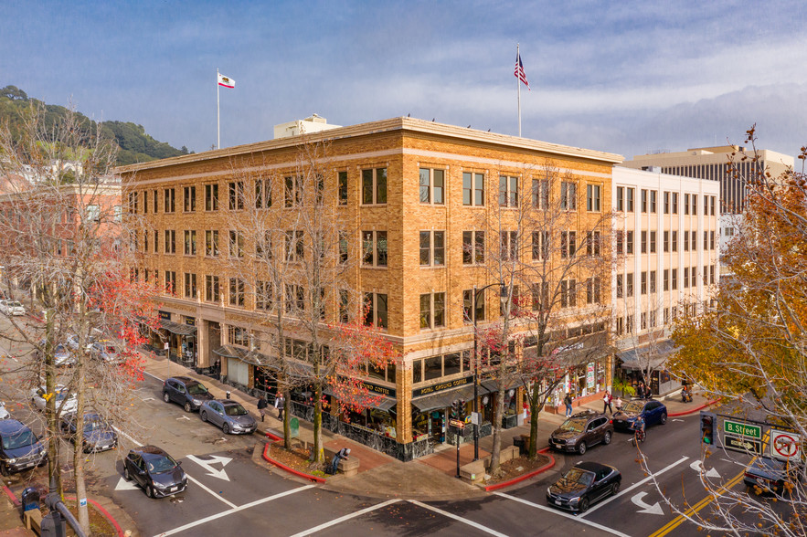 The Albert Building - Épicerie