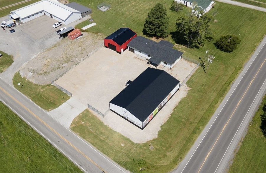 12258 Cedar Grove Rd, Marion, IL à vendre - Aérien - Image 2 de 25