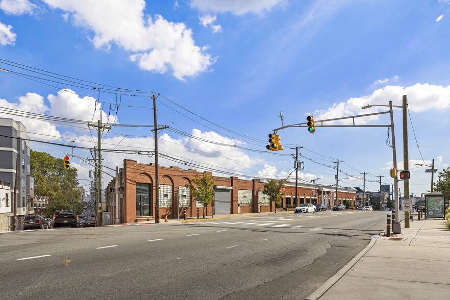 5620 John F. Kennedy Blvd W, West New York, NJ for lease - Building Photo - Image 1 of 3