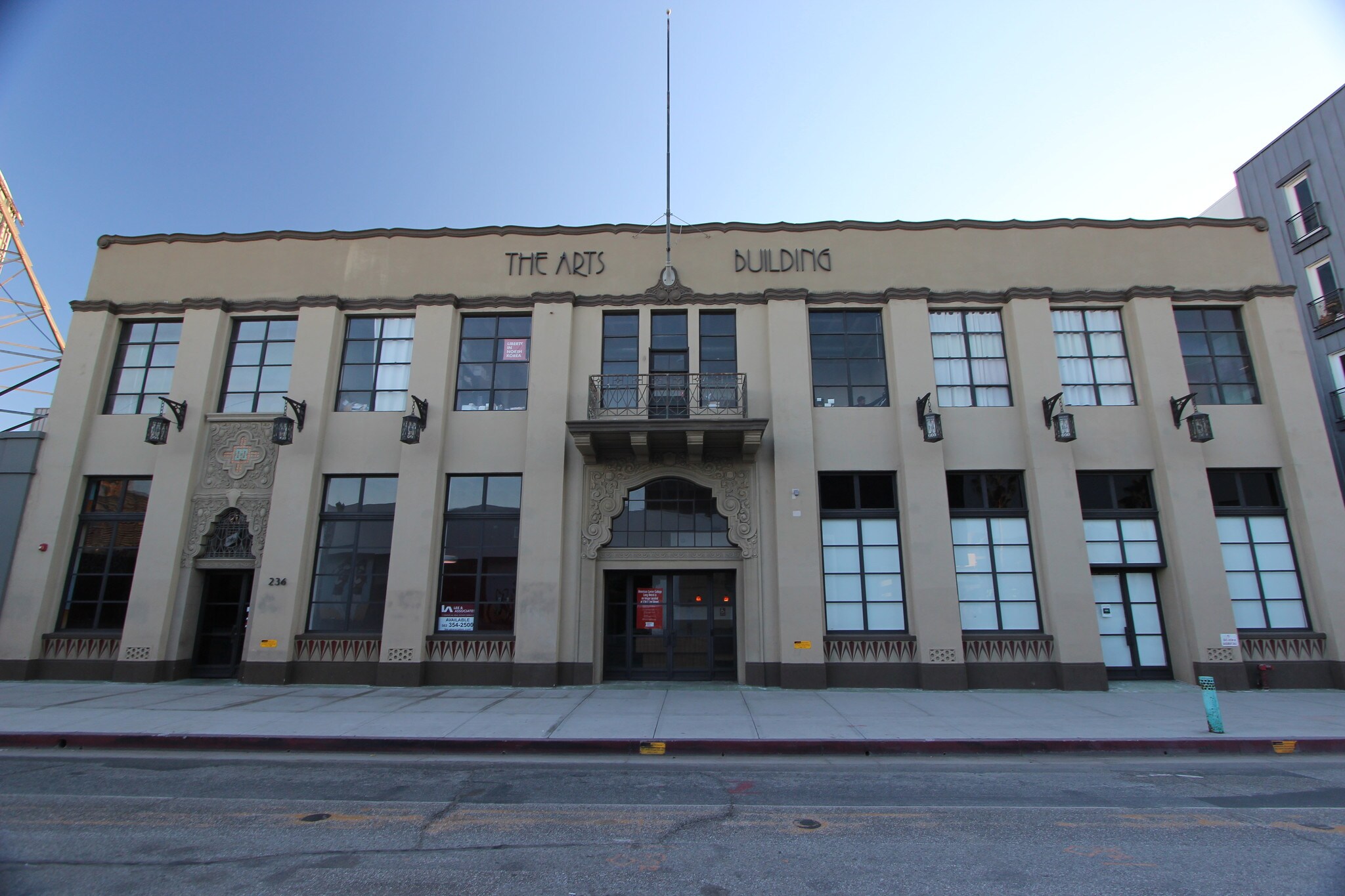 230-236 E 3rd St, Long Beach, CA à louer Photo du bâtiment- Image 1 de 8