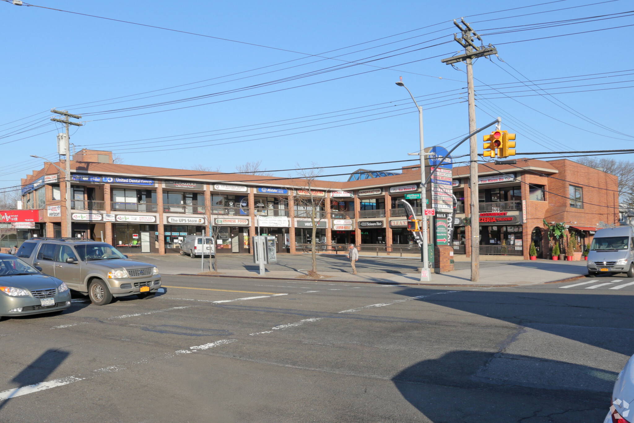 248-25 Northern Blvd, Little Neck, NY for sale Primary Photo- Image 1 of 1