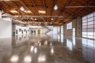 3523-3525 Eastham Dr, Culver City, CA à louer Photo intérieure- Image 1 de 12