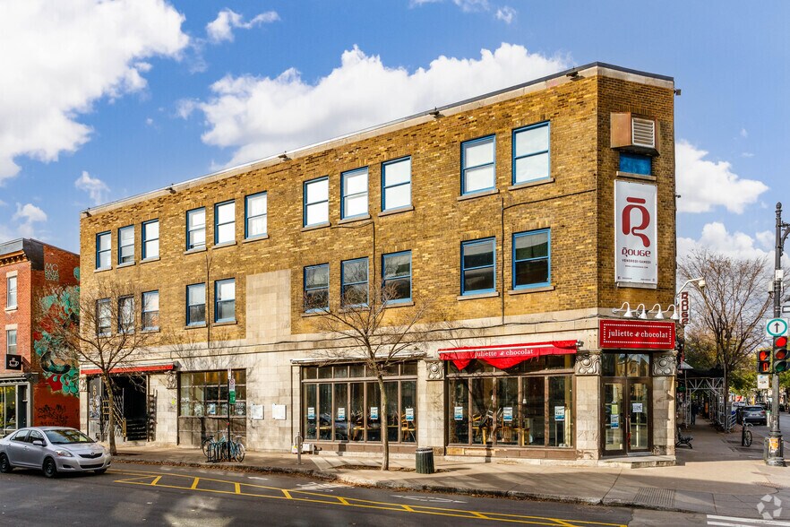 3600-3606 Saint-Laurent Boul, Montréal, QC for lease - Building Photo - Image 2 of 9