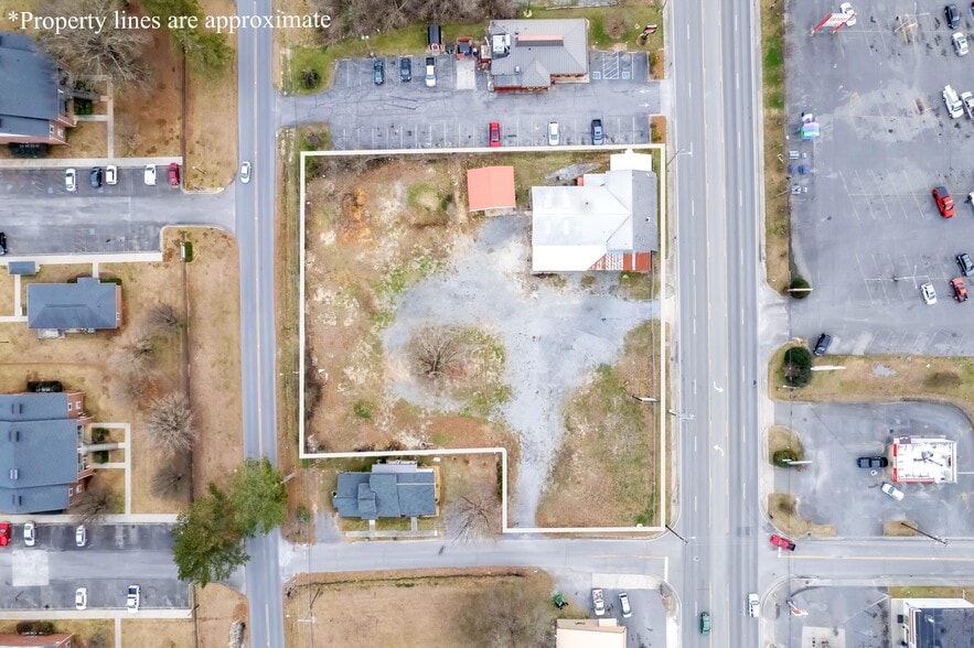 428 S 3rd Ave, Chatsworth, GA à vendre - Photo du bâtiment - Image 2 de 22