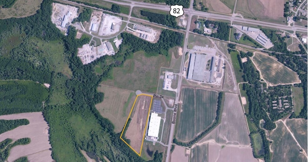 Off Boone Blvd, Northport, AL for lease - Building Photo - Image 1 of 1