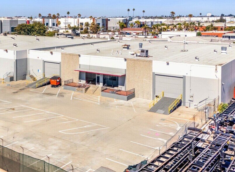 400 W Gardena Blvd, Gardena, CA à louer - Photo du bâtiment - Image 2 de 8