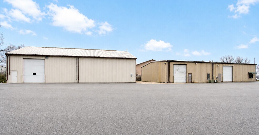 860 Quaker Ave, Jordan, MN à vendre - Photo du bâtiment - Image 1 de 5