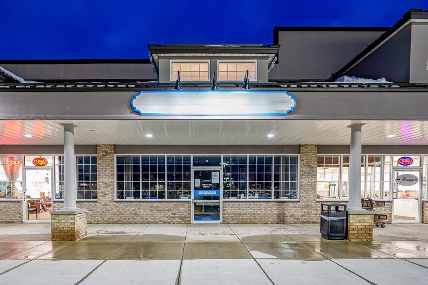 1-37 Kendall Way, Ballston Spa, NY à louer - Photo du bâtiment - Image 1 de 10