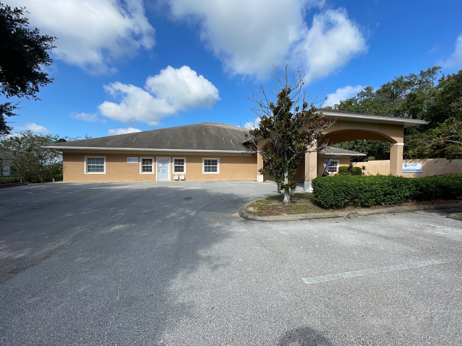 295 Patterson Rd, Haines City, FL à louer Photo du bâtiment- Image 1 de 4