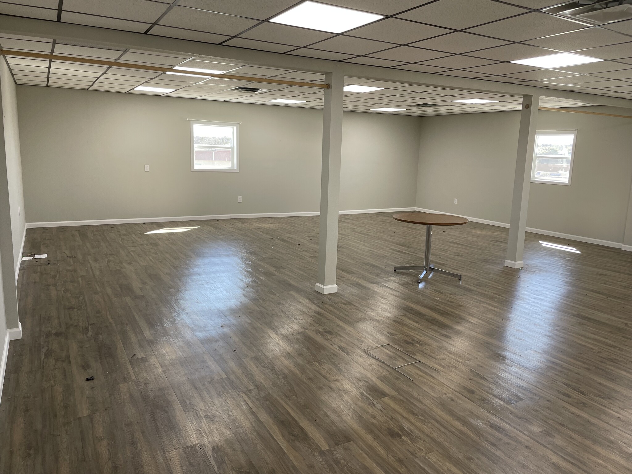 921 S Interstate 35, New Braunfels, TX for lease Interior Photo- Image 1 of 9