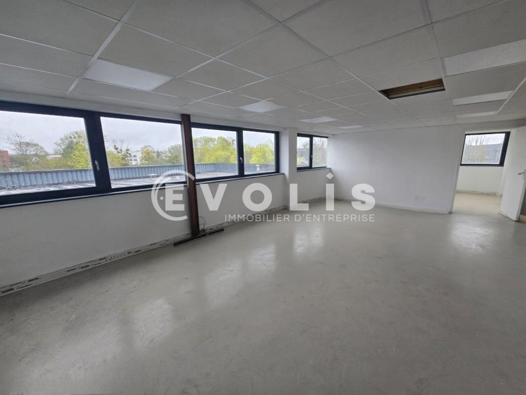 Flex in Evry Courcouronnes for lease Interior Photo- Image 1 of 8