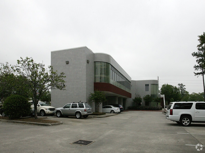 9950 Memorial Blvd, Humble, TX à louer - Photo principale - Image 1 de 2