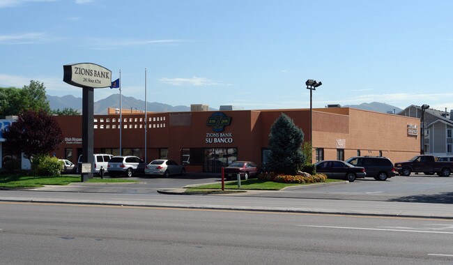 Plus de détails pour 1635 S Redwood Rd, Salt Lake City, UT - Commerce de détail à louer