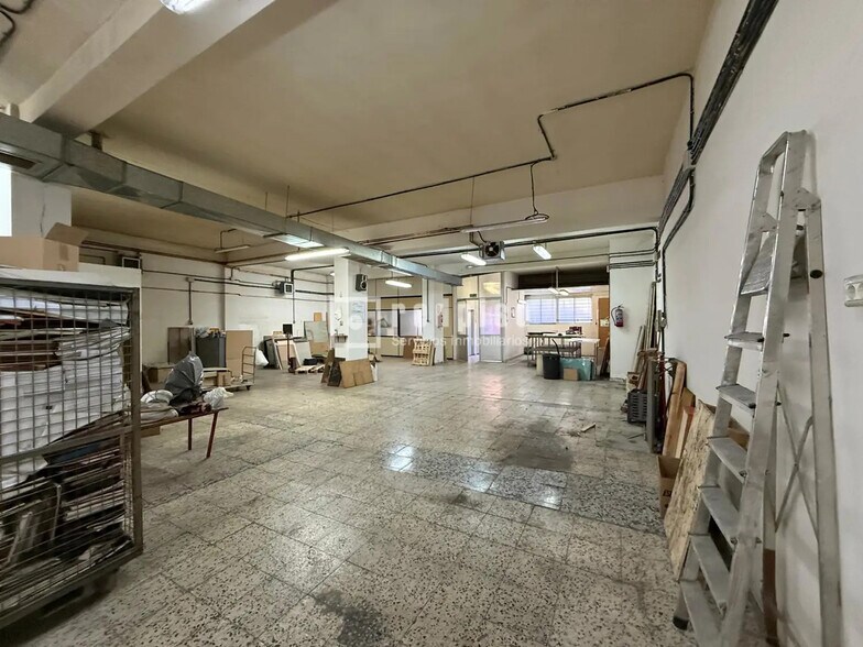 Multifamily in Madrid, Madrid for sale - Interior Photo - Image 2 of 4