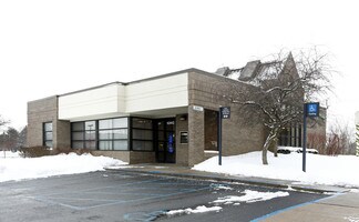 Plus de détails pour 43443 Joy Rd, Canton, MI - Commerce de détail à vendre