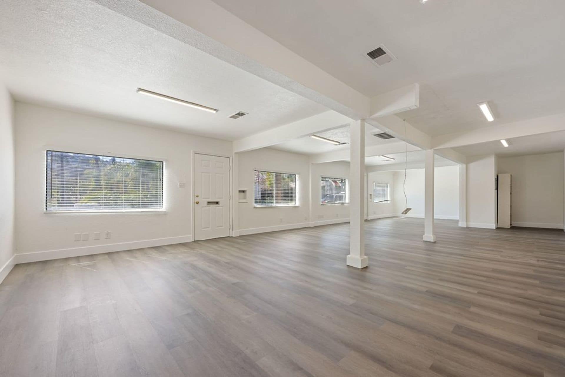 1015-1017 El Cajon Blvd, El Cajon, CA for lease Primary Photo- Image 1 of 8