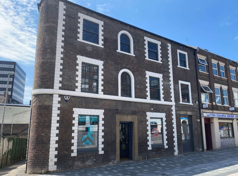 47 Guildford St, Luton à louer - Photo du bâtiment - Image 1 de 1
