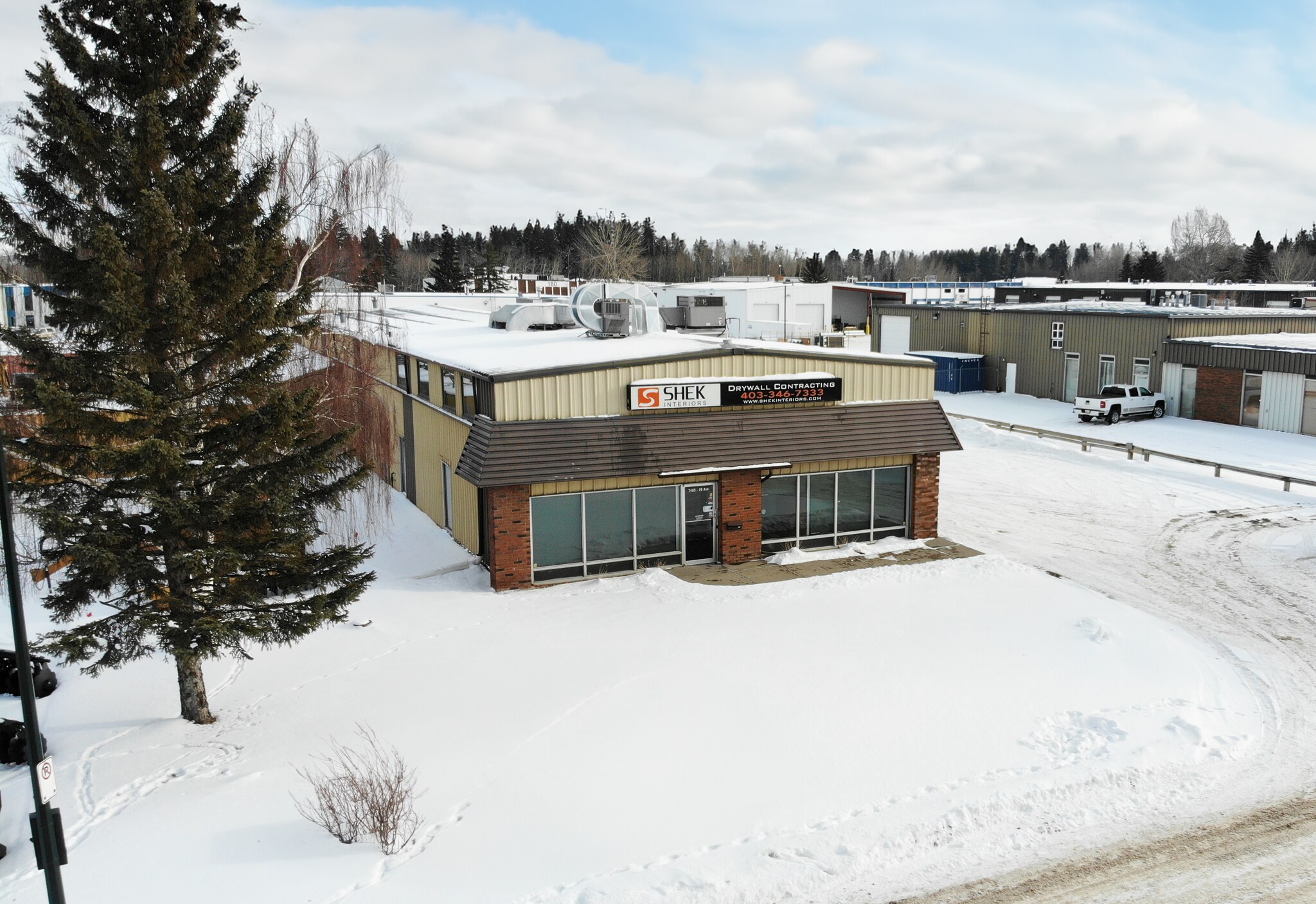7483 49 Av, Red Deer, AB for sale Primary Photo- Image 1 of 1