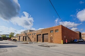 1380-1420 Rue Chabanel O, Montréal, QC for lease Building Photo- Image 2 of 3