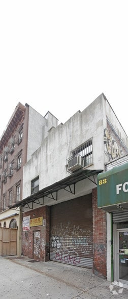 408 Berry St & 90 S 8th St portfolio of 2 properties for sale on LoopNet.ca - Primary Photo - Image 2 of 2