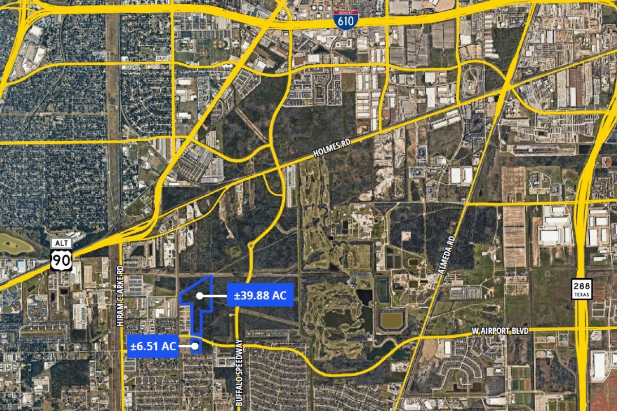 W Airport Blvd, Houston, TX à vendre Photo du bâtiment- Image 1 de 4