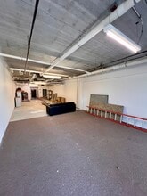 238 E Irving Park Rd, Wood Dale, IL for lease Interior Photo- Image 2 of 3