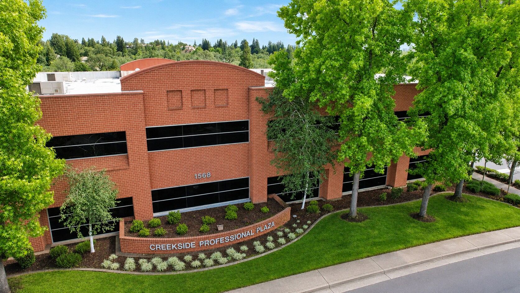 1568 Creekside Dr, Folsom, CA for lease Primary Photo- Image 1 of 7