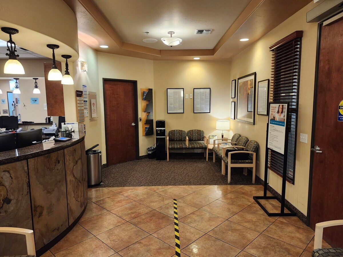 280 Sierra College Dr, Grass Valley, CA 95945 - Unité 125/105 -  - Photo intérieure - Image 2 of 2