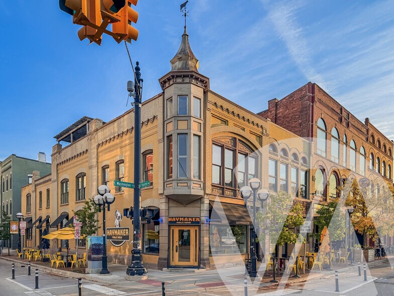 201-203 E Washington St, Ann Arbor, MI à vendre - Photo du bâtiment - Image 1 de 4