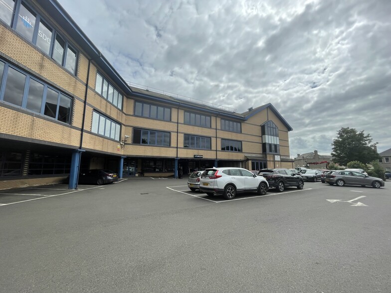 600 Gorgie Rd, Edinburgh for lease - Building Photo - Image 2 of 5