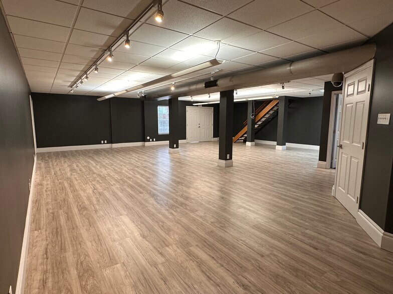 9743 Cobb St, San Antonio, TX à vendre - Photo du bâtiment - Image 2 de 11