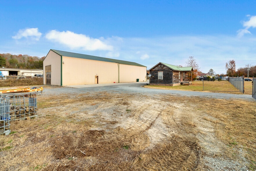 372 Jones St, Decatur, TN for lease - Primary Photo - Image 1 of 24