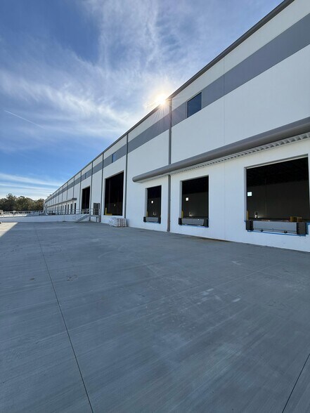 115 Parkway Dr, Rincon, GA à louer - Photo du bâtiment - Image 2 de 40