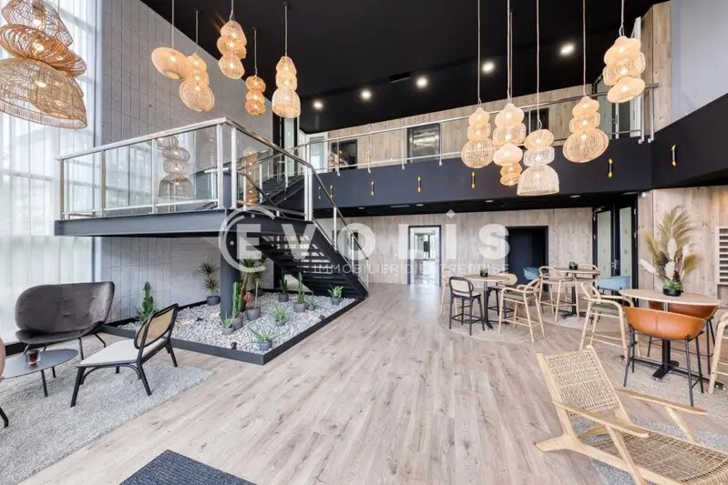 Office in Serris for lease Building Photo- Image 1 of 18