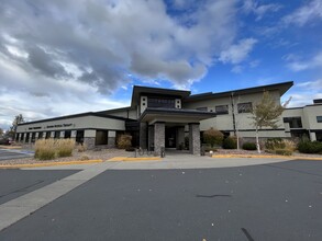 1342 NE Medical Center Dr, Bend, OR for lease Interior Photo- Image 2 of 3