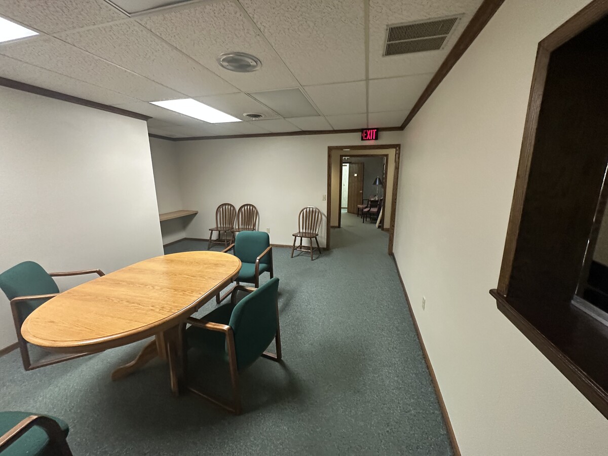 4780-4810 Munson St NW, Canton, OH 44718 - Unité 4792 - - Photo intérieure - Image 2 of 14