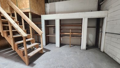 9339 Denton Ave, Hudson, FL for lease Interior Photo- Image 2 of 8