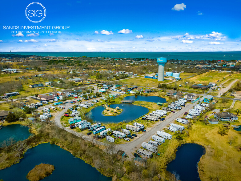 609 24th St, San Leon, TX à vendre - Photo du bâtiment - Image 1 de 1