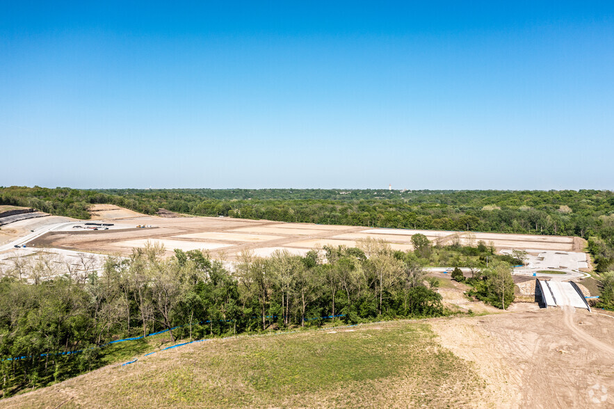 Paragon Star, Lees Summit, MO à louer - Photo du bâtiment - Image 2 de 8