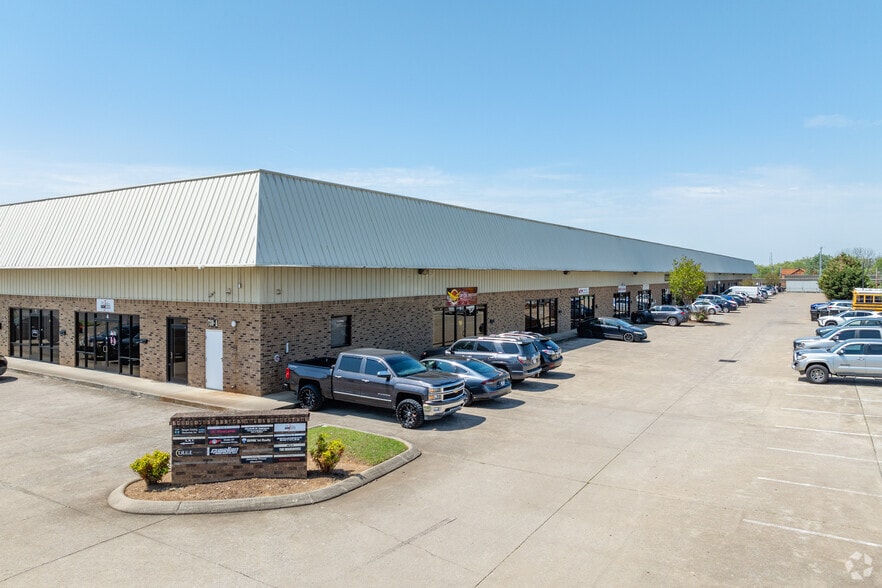 730 Middle Tennessee Blvd, Murfreesboro, TN for sale - Primary Photo - Image 1 of 7