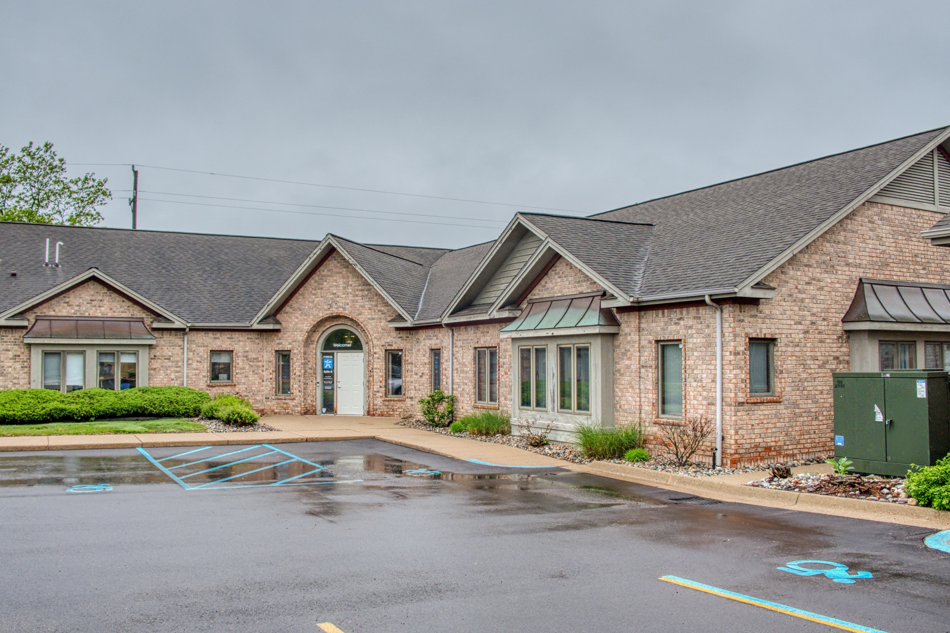 701 Snow Rd, Lansing, MI for sale Building Photo- Image 1 of 28