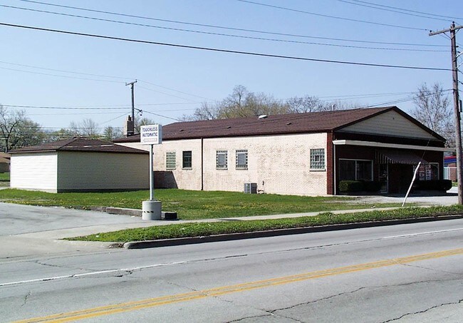 More details for 747 E 142nd St, Dolton, IL - Retail for Sale