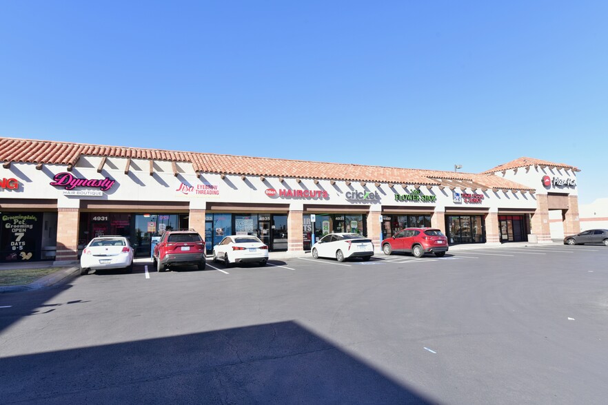 4811-4945 W Craig Rd, Las Vegas, NV for lease - Building Photo - Image 3 of 11