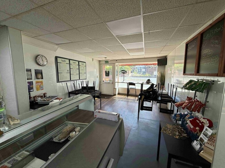 42 Church St, Audley for lease - Interior Photo - Image 2 of 7