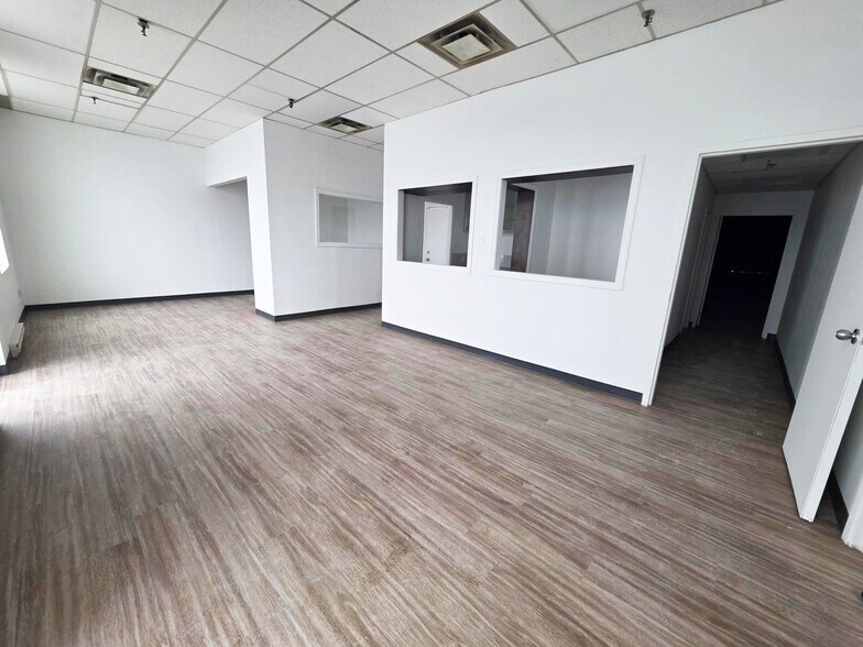 67 Westmore Dr, Toronto, ON à vendre - Photo intérieure - Image 2 de 12