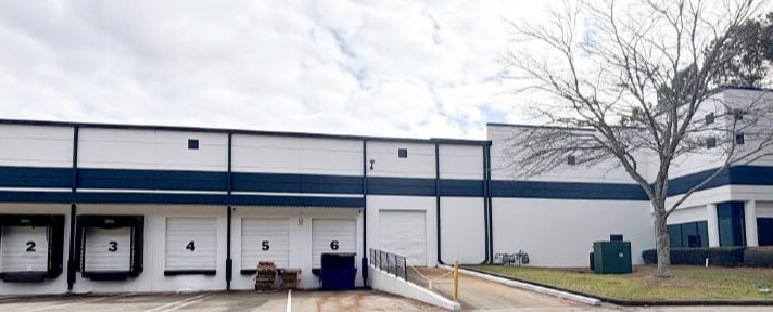 1600 Cross Pointe Way, Duluth, GA for lease - Building Photo - Image 2 of 3