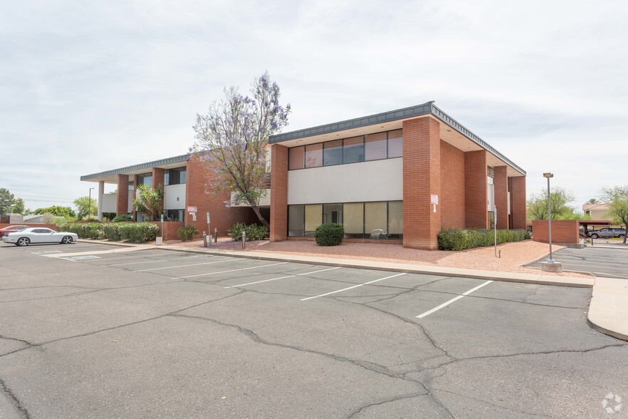 7550 N 19th Ave, Phoenix, AZ for lease - Primary Photo - Image 1 of 14